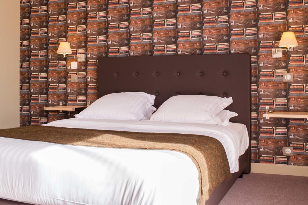 Dans Les Vignes Hotel Chamery Bagian luar foto